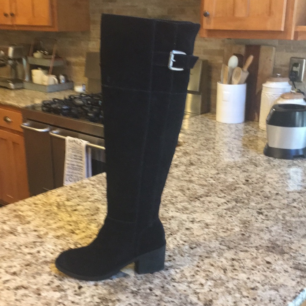 ⏳⌛️Suede over the knee boot!!! New!